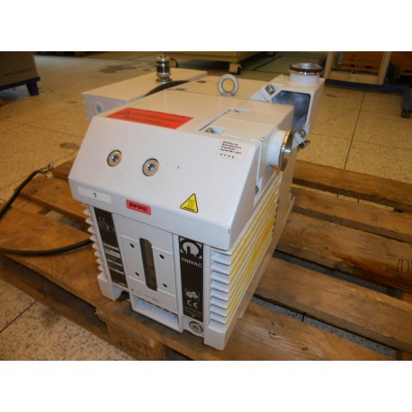 TRIVAC DUAL STAGE ROTARY VANE VACUUM PUMP