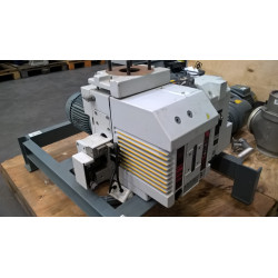 ROTARY VANE VACUUM PUMP LEYBOLD D40BS CPFPE