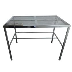 Perforated cleanroom table 120cm x 75xcm x 90cm