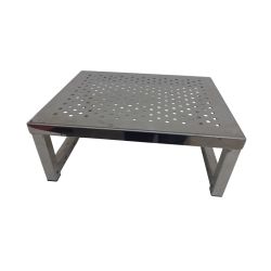 Perforated cleanroom Step Stool 50cm x 40cm x 20cm