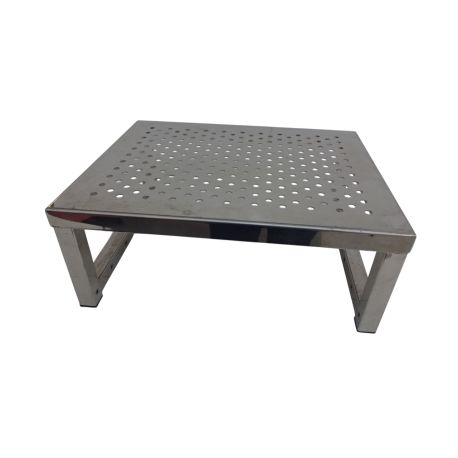 Perforated cleanroom Step Stool 50cm x 40cm x 20cm